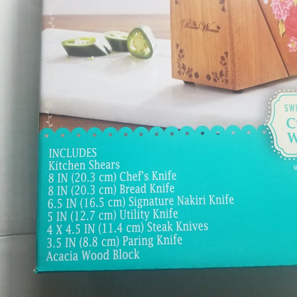 NEW IN BOX THE PIONEER WOMAN SWEET ROSE RED 11 PIECE KNIFE SET